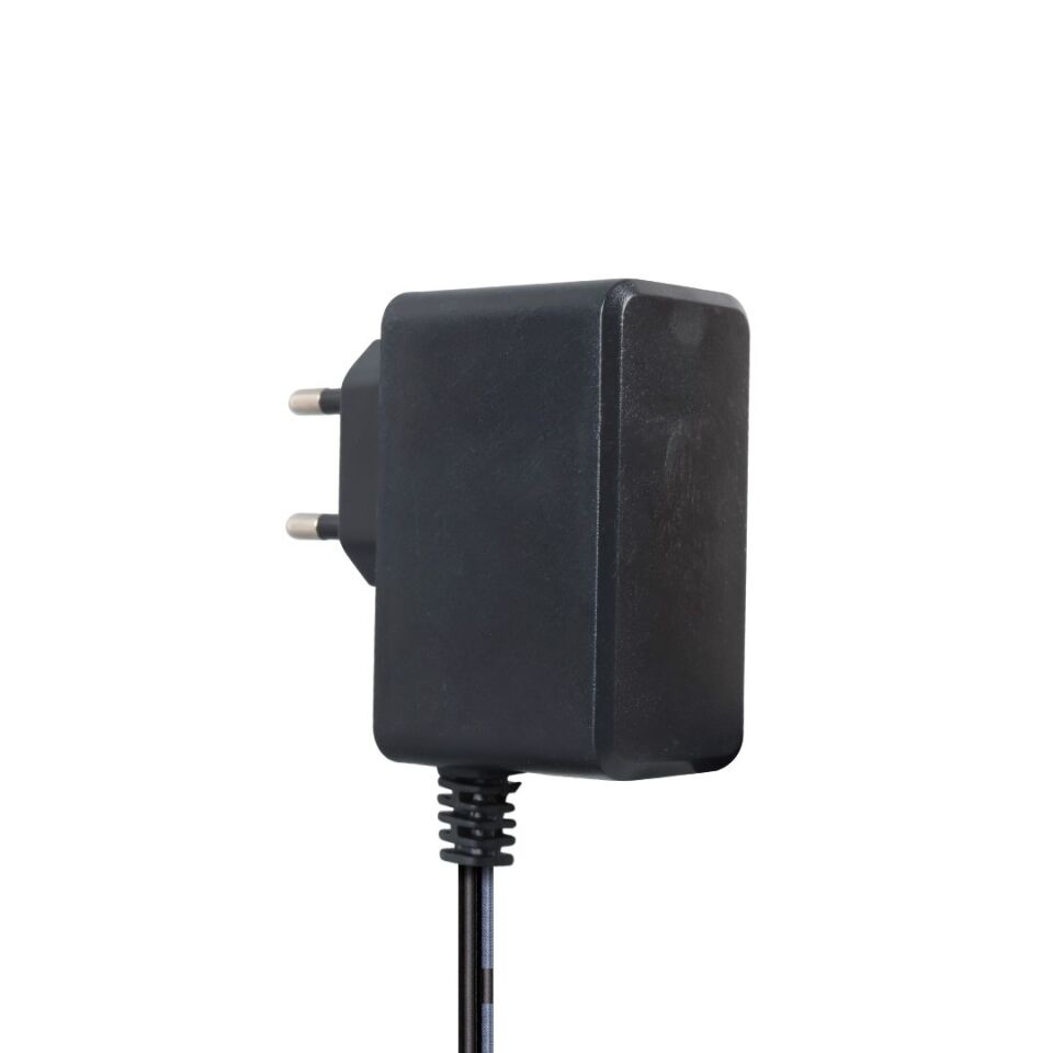 Weko 15 Volt 1 Amper 15 Watt 5.5*2.5 Uçlu Priz Tipi Adaptör