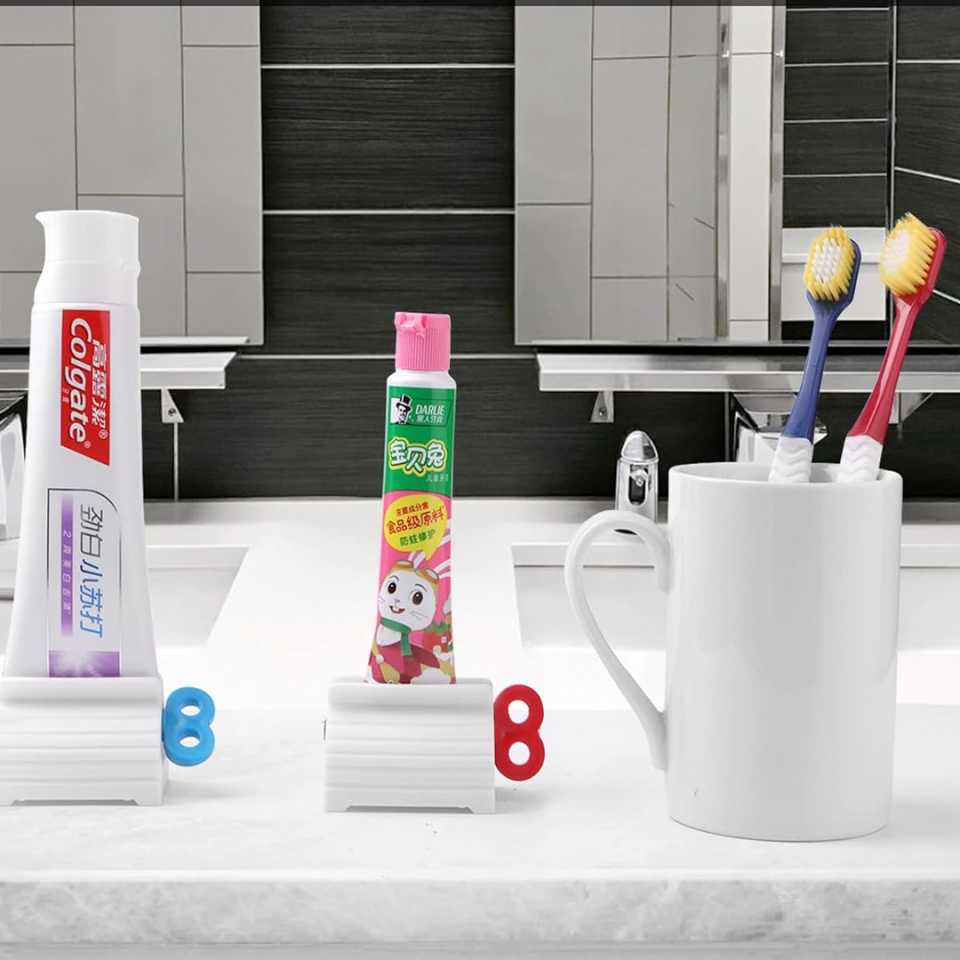 Sunup SN-28777 Pratik Çevirmeli Diş Macunu Sıkma Aparatı