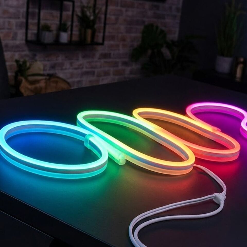 Powermaster Silikon Kaplamalı 12V 5 Metre RGB Neon Şerit Led
