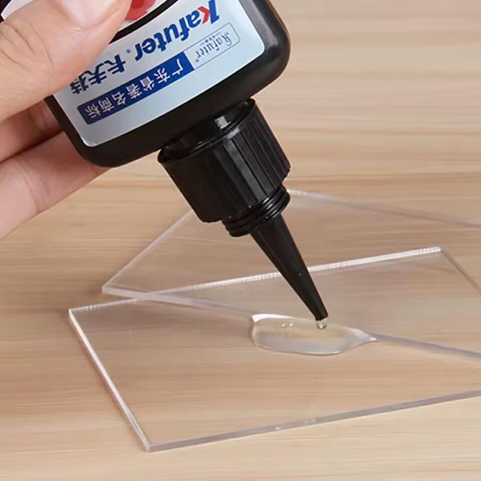 Kafuter K-303 Çok Amaçlı Epoksi Çelik-Ahşap-Metal-Alüminyum Yapıştırıcısı