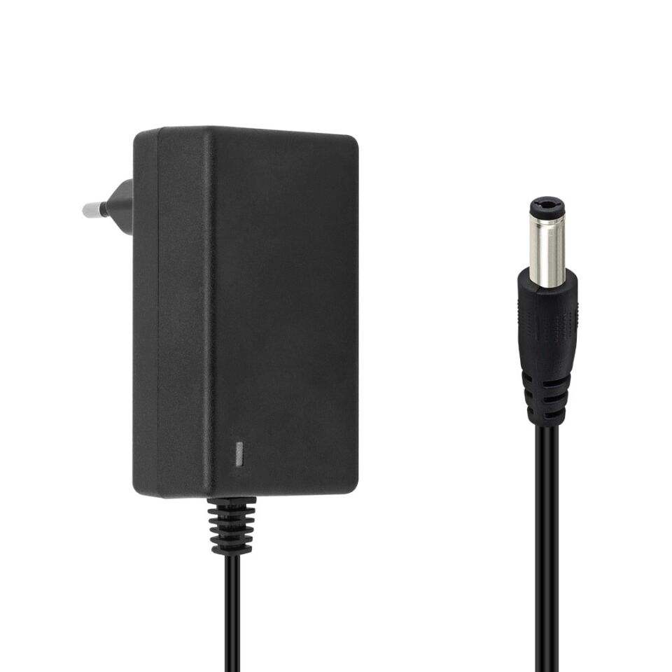 Weko 7.2Volt - 1Amper 5.5x2.5 Uçlu Ledli Yerli Üretim Priz Tipi Adaptör